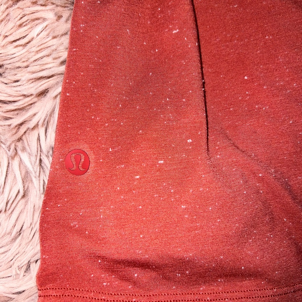 NWOT LULULEMON RED SPECKLED DRESS SHORT SLEEVE